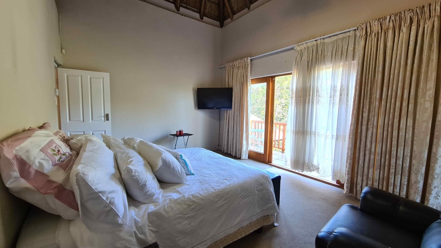 6 Bedroom Property for Sale in Blue Bend Eastern Cape